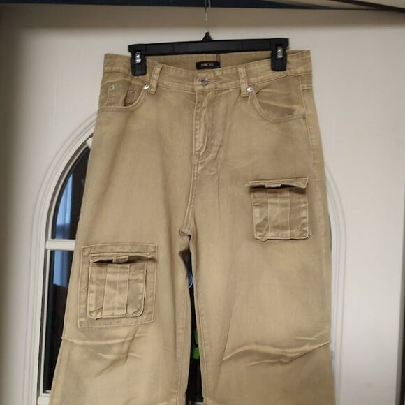 New Micas Khaki Wide Leg Cargo Pants Size Women's M - Picture 2 of 4